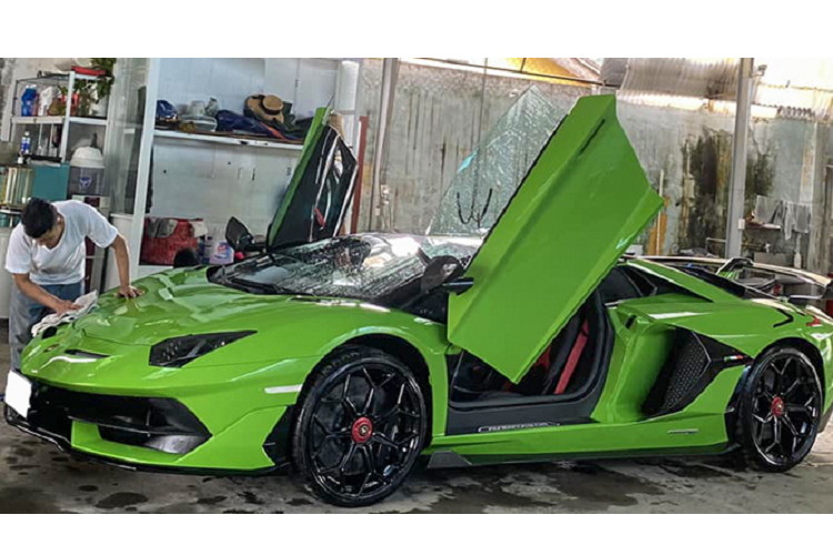 Lamborghini Aventador SVJ Roadster tien ty, bien Lao tai Da Nang-Hinh-9