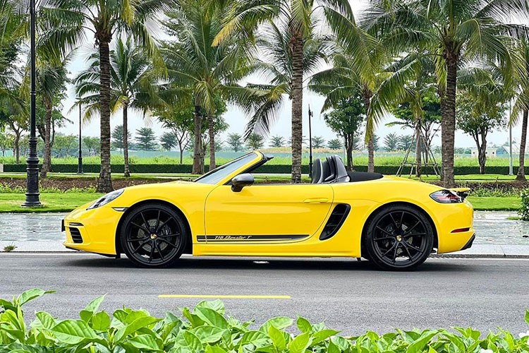 Porsche 718 Boxster T vua chay 3000km rao ban 5,7 ty o Ha Noi-Hinh-2