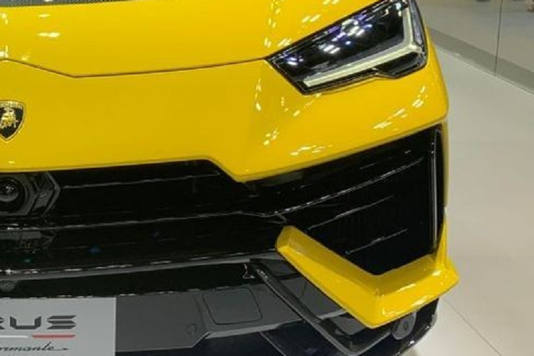 Lamborghini Urus Performante hon 17 ty dong tai Thai Lan, sap ve Viet Nam-Hinh-5