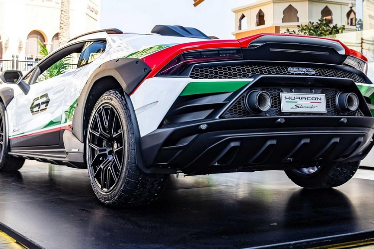 Lamborghini Huracan Sterrato bat ngo xuat hien tai World Cup 2022-Hinh-2