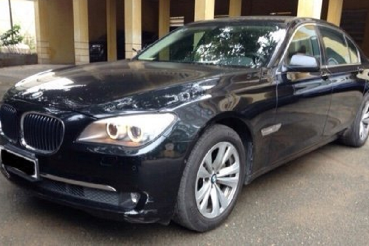 Xe sang dinh cao BMW 760 li sau 10 nam 