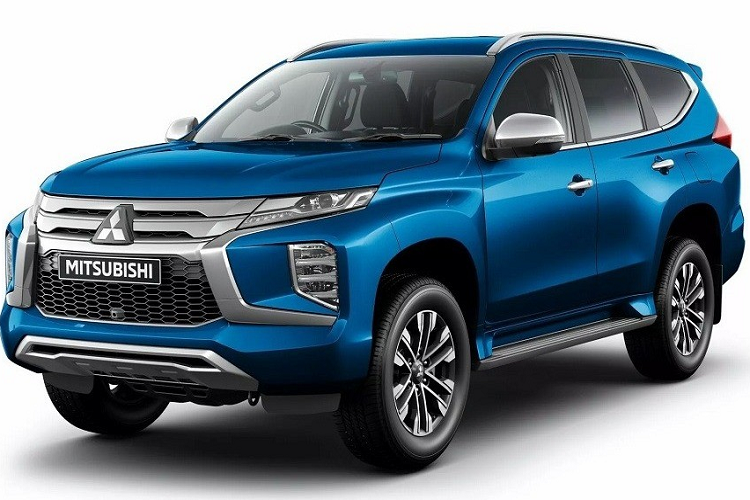 Mitsubishi Pajero Sport 2023 ra mat, ban ra tu  711 trieu dong