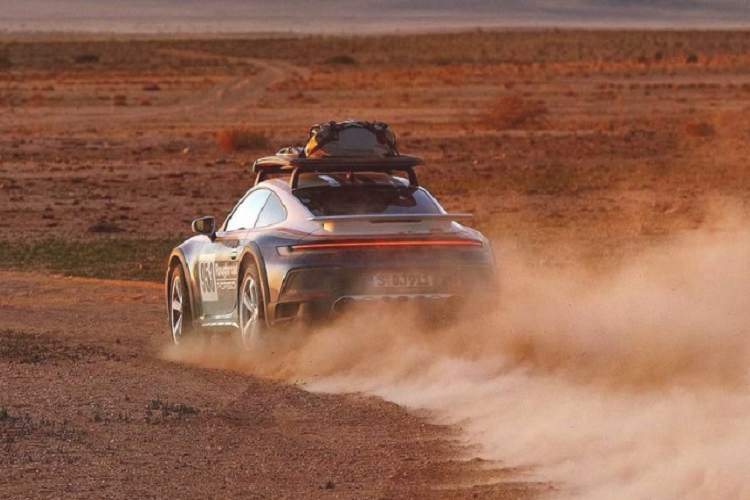 Porsche 911 Dakar - sieu xe cho dan off-road tu 15,3 ty tai Viet Nam-Hinh-5