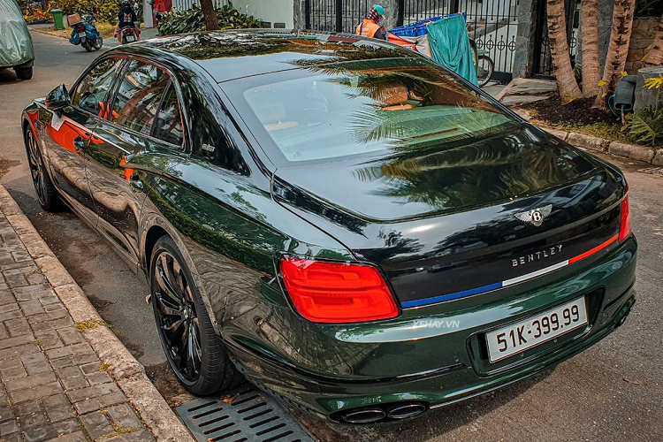 Bentley Flying Spur hon 20 ty, bien 