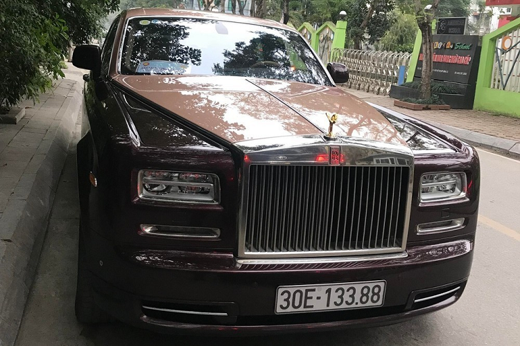 Rolls-Royce Phantom Lua thieng giam toi 5,3 ty van 