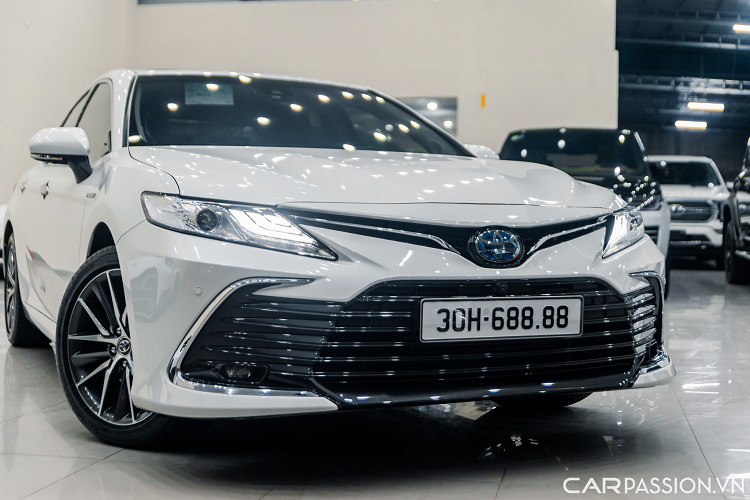 Toyota Camry Hybrid bien 