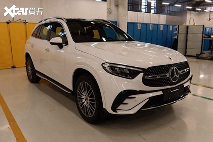 Mercedes-Benz GLC phien ban 7 cho ra mat 