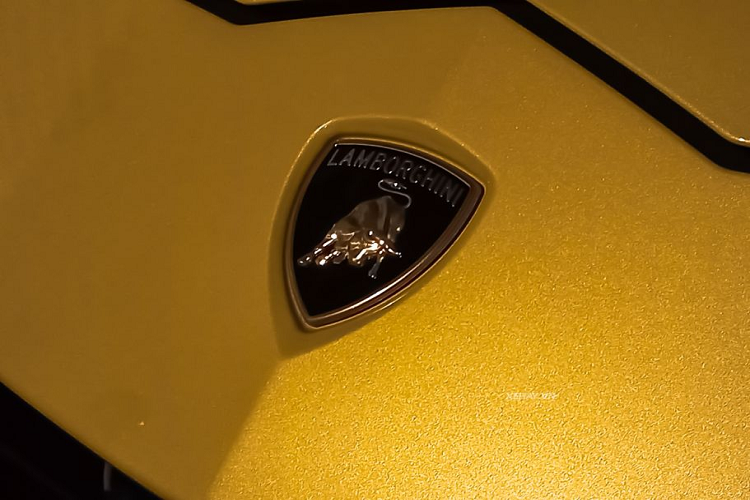 Can canh Lamborghini Urus Pearl Capsule khong duoi 20 ty tai Viet Nam-Hinh-5
