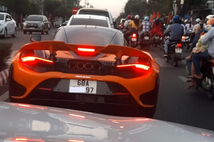 Dai gia Kien Giang chi toi hon 36 ty so huu sieu xe McLaren 765LT-Hinh-2