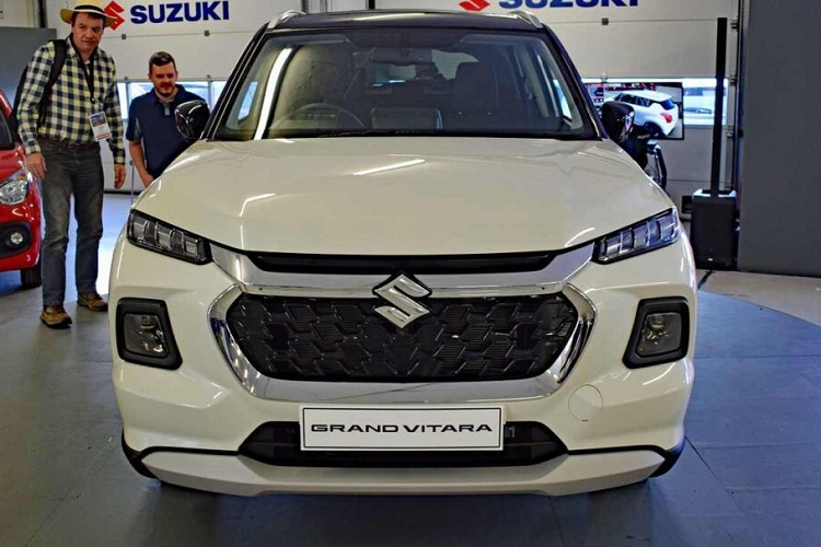 Suzuki Grand Vitara 2023 chi tu 300 trieu dong sap ra mat Dong Nam A-Hinh-2
