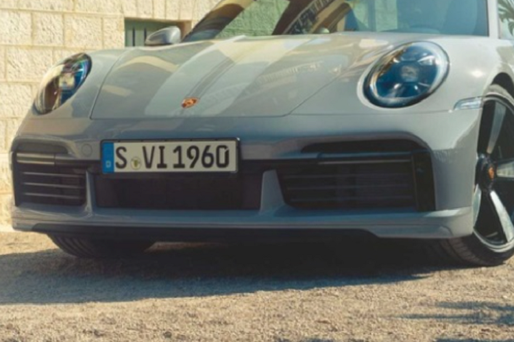 Porsche 911 Sport Classic bat ngo tang gia hon nua ty tai Viet Nam-Hinh-3