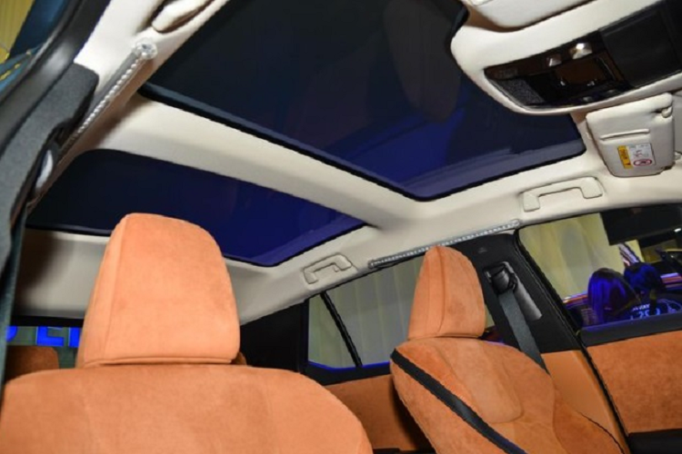 Lexus RZ450e - chiec SUV dien 