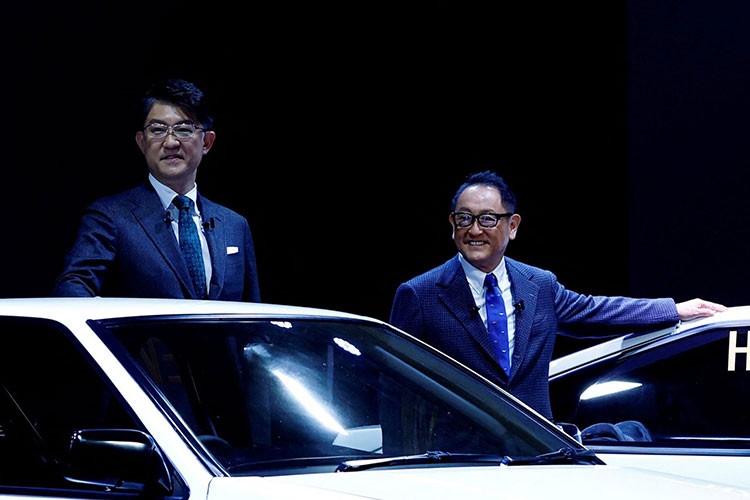 CEO moi Toyota khang dinh Lexus se la “dau tau” phat trien oto dien