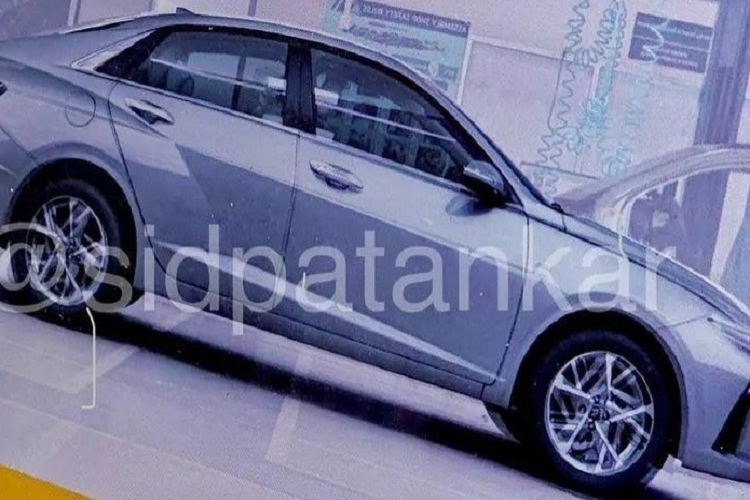 Hyundai Accent 2023 sap ve Viet Nam duoc nang cap nhung gi?-Hinh-3