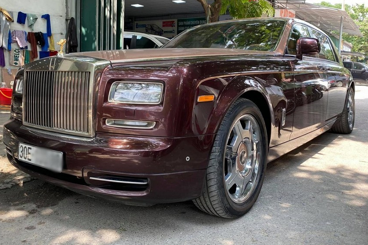 Rolls-Royce Phantom Sacred Fire doc nhat the gioi giam 8,6 ty tai VN-Hinh-3