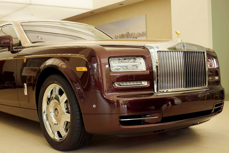 Rolls-Royce Phantom Sacred Fire doc nhat the gioi giam 8,6 ty tai VN-Hinh-4