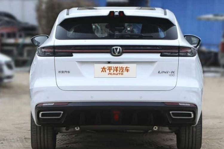 Changan UNI-K hybrid “uong xang” chi 0,9 lit/100 km, tu 644 trieu dong-Hinh-11