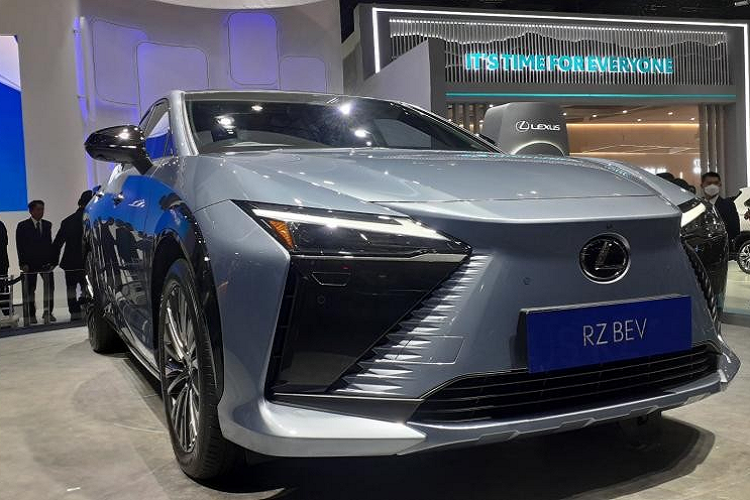 Lexus RZ 2023 chinh thuc ra mat Dong Nam A, sap ve Viet Nam?-Hinh-6