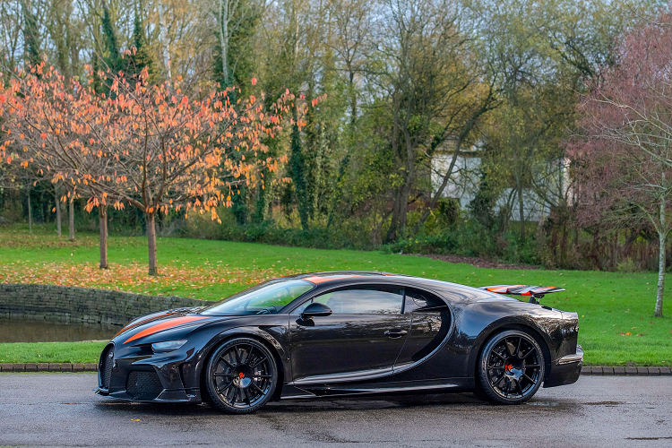 Bugatti Chiron Super Sport 300+ vua ban gan 120 ty dong tim chu moi-Hinh-2