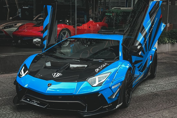 “Tom gon” Lamborghini Aventador Liberty Walk sieu ham ho o Sai Gon