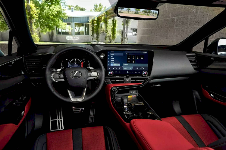 Lexus NX 2024 cai tien hang loat, khoi diem tu 40.205 USD-Hinh-2