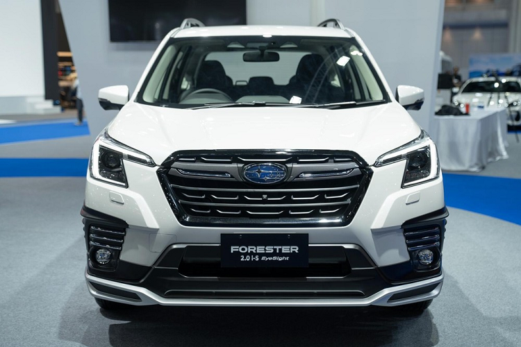 Subaru Forester GT 2023 hon 1 ty dong sap ve Viet Nam 