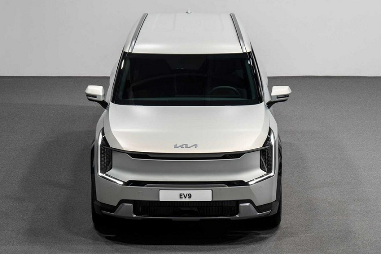 Kia EV9 2024 chao ban tu 1,4 ty dong, 