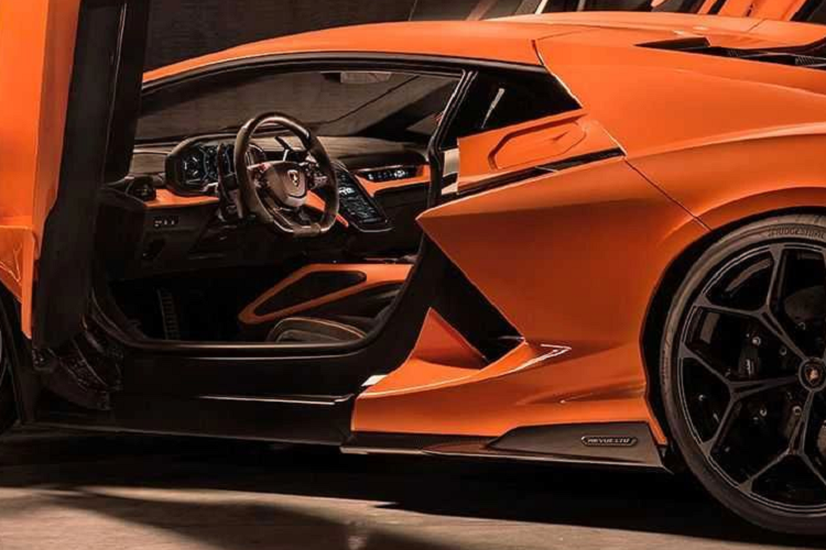 Lamborghini Revuelto tu 650.000 USD - sieu xe hybrid HPEV manh nhat-Hinh-21