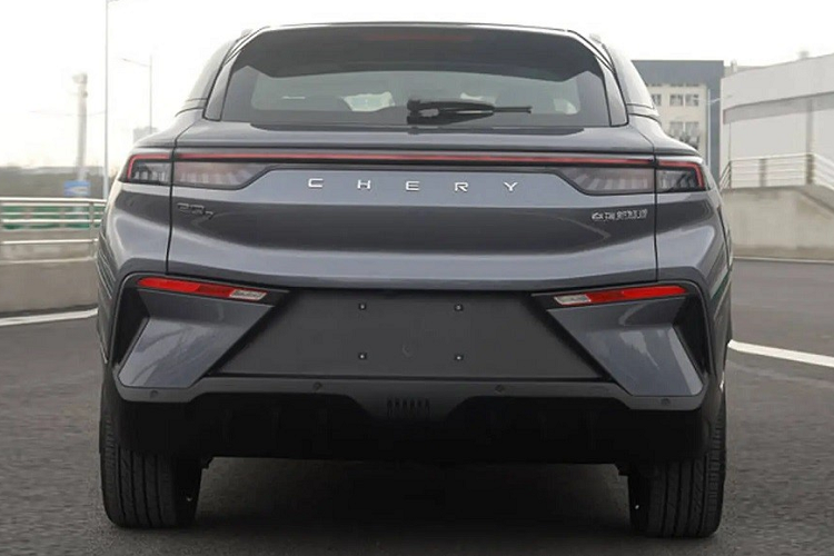 Chery eQ7 tu 512 trieu dong 