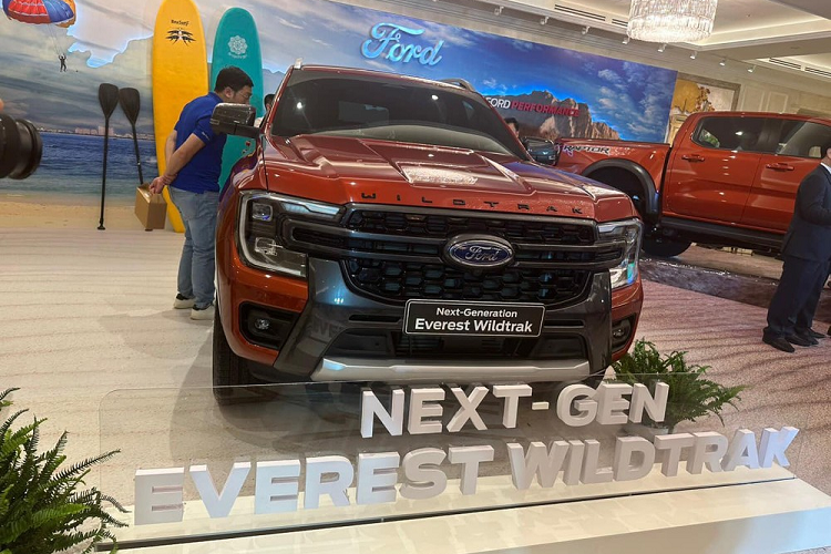 Can canh Ford Everest Wildtrak 2023 gia 1,5 ty dong tai Viet Nam-Hinh-10