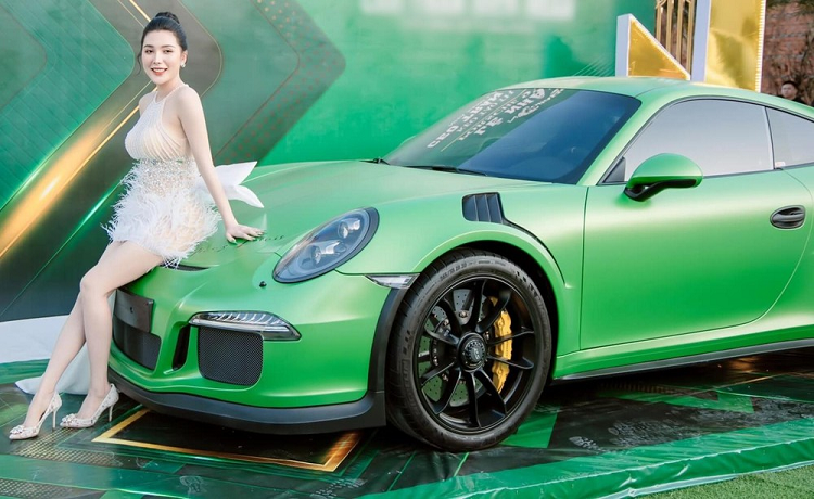 Nu dai gia Ca Mau tau Porsche 911 GT3 RS 991.1 hon 17 ty dong-Hinh-2