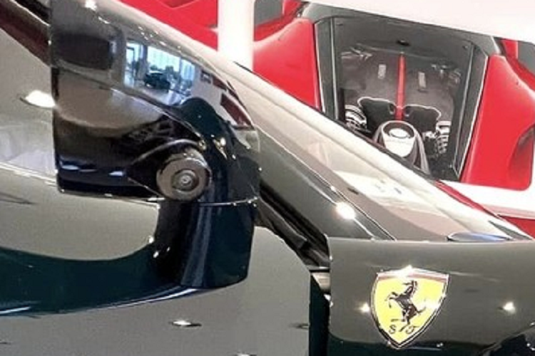Ferrari F8 Spider hơn 23 tỷ "xanh vỏ, đỏ lòng" của đại gia Việt - Hình 2 Ferrari F8 Spider hon 23 ty