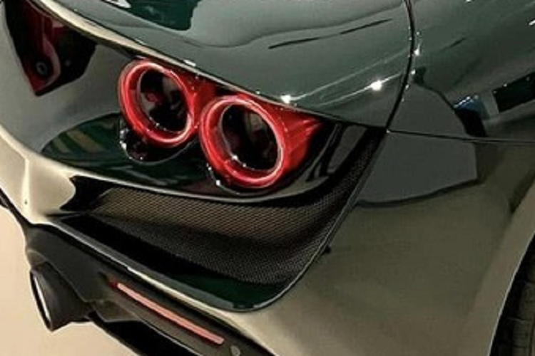 Ferrari F8 Spider hơn 23 tỷ "xanh vỏ, đỏ lòng" của đại gia Việt - Hình 3 Ferrari F8 Spider hon 23 ty
