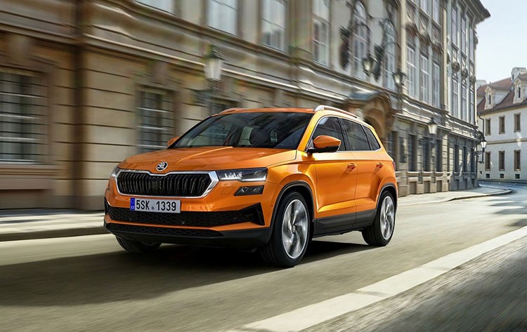Cận cảnh SUV đô thị Skoda Karoq tại Việt Nam, "đối thủ" Toyota Cross - Hình 7 Can canh SUV do thi Skoda Karoq tai Viet Nam,