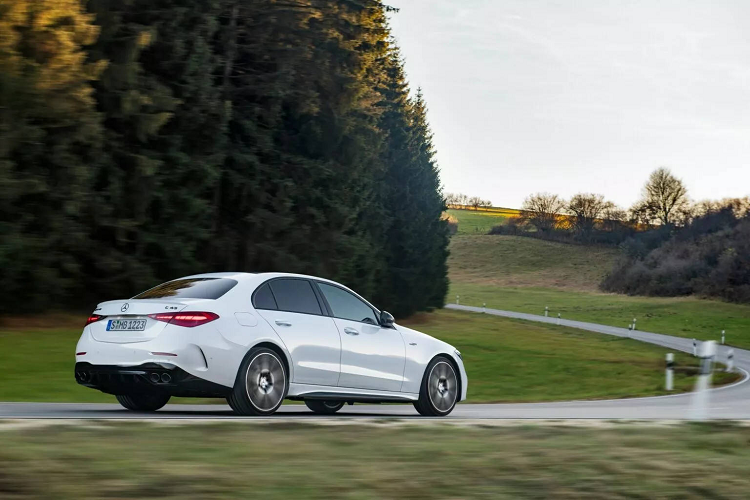 Mercedes-AMG C43 2023 1,4 ty dong 