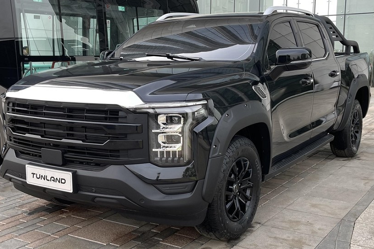 Foton ven man bo doi ban tai moi “nhai” Ford F-150 Raptor va RAM 1500-Hinh-4