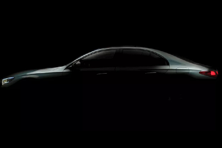Mercedes-Benz E-Class 2024 rục rịch ra mắt ngay trong tháng này - Hình 2 Mercedes-Benz E-Class 2024 ruc rich ra mat ngay trong thang nay-Hinh-2