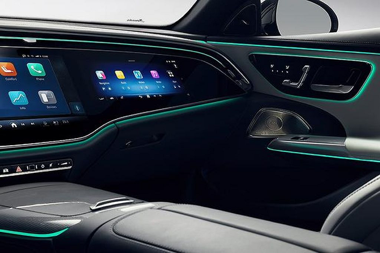 Mercedes-Benz E-Class 2024 rục rịch ra mắt ngay trong tháng này - Hình 9 Mercedes-Benz E-Class 2024 ruc rich ra mat ngay trong thang nay-Hinh-9
