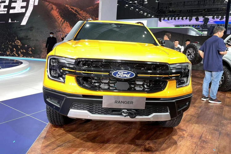 Ford Ranger 2023 tai Trung Quoc so huu nhieu 