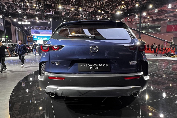 Mazda CX-50 Hybrid 2023 chinh thuc ra mat, 