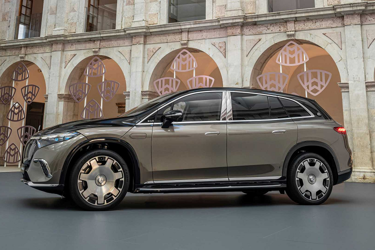 Mercedes-Maybach EQS SUV 2024 - xe điện siêu sang gầm cao cho đại gia - Hình 11 Mercedes-Maybach EQS SUV 2024 - xe dien sieu sang gam cao cho dai gia-Hinh-11