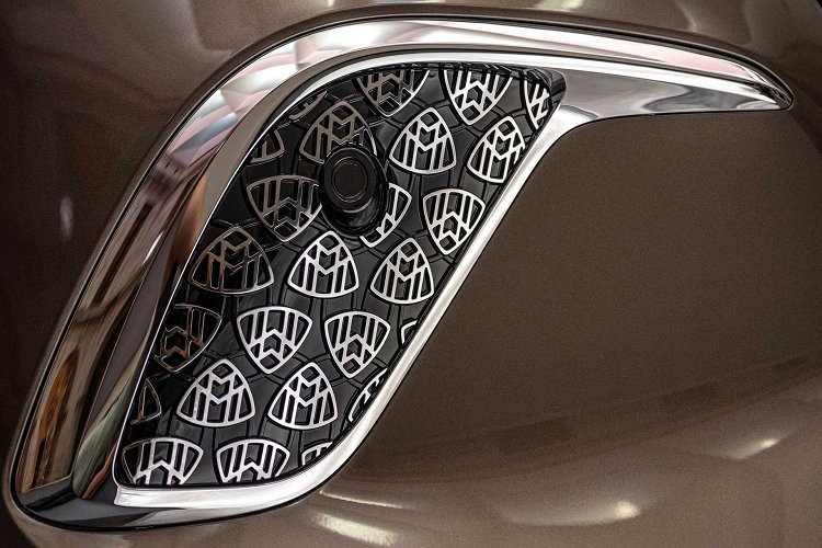Mercedes-Maybach EQS SUV 2024 - xe điện siêu sang gầm cao cho đại gia - Hình 8 Mercedes-Maybach EQS SUV 2024 - xe dien sieu sang gam cao cho dai gia-Hinh-8