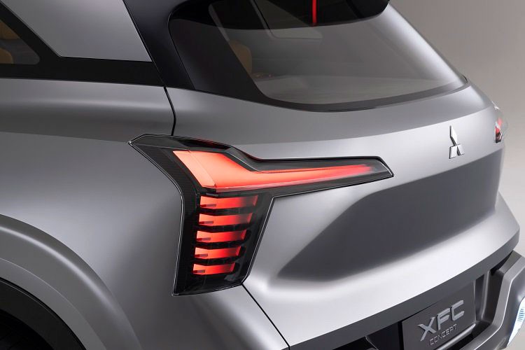 Mitsubishi XFC 2024 chot lich ra mat, gia ban canh tranh Honda HR-V-Hinh-6