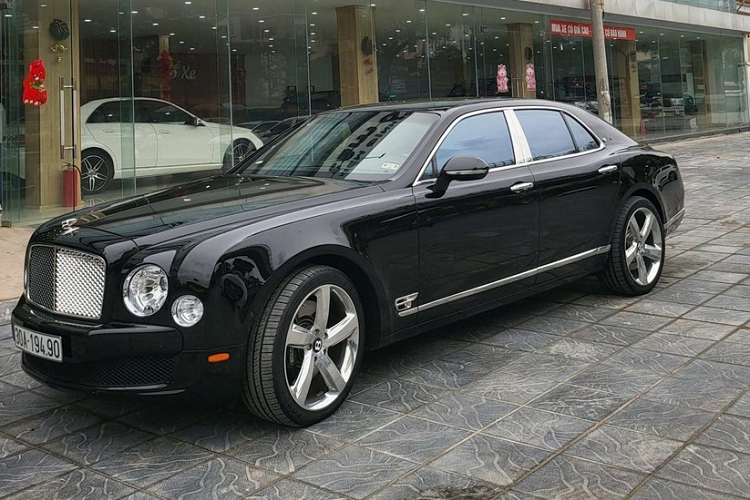 Bentley Mulsanne Le Mans Edition doc nhat Viet Nam rao ban 11 ty dong