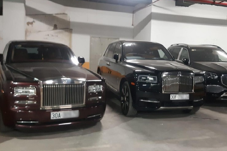 Dàn Rolls-Royce và Bentley trị giá gần 150 tỷ của ông Lê Thanh Thản - Hình 3 Dan Rolls-Royce va Bentley tri gia gan 150 ty cua ong Le Thanh Than-Hinh-3