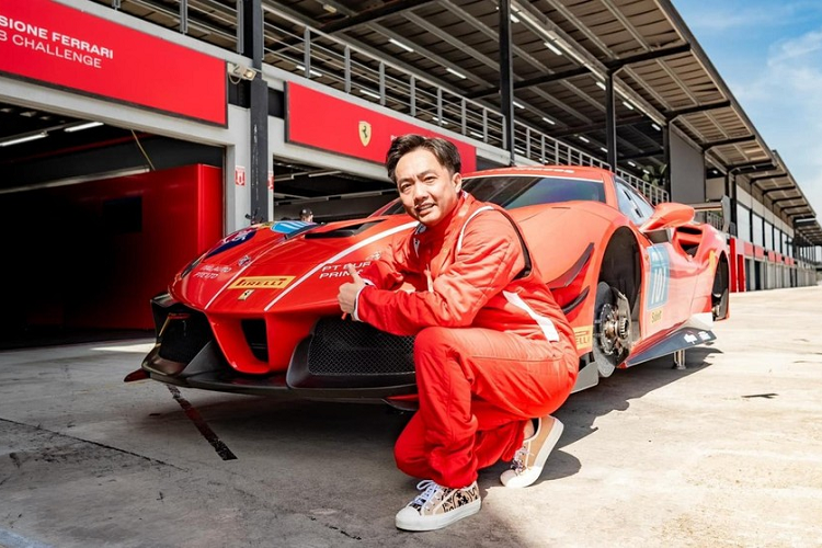 Cuong Do la lan dau trai nghiem sieu xe dua Ferrari 488 Challenge-Hinh-3