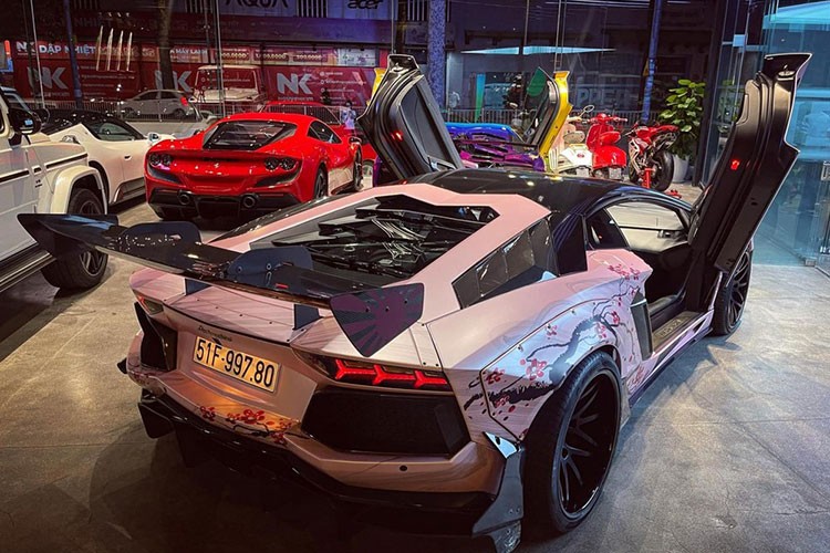 Lamborghini Aventador Limited Edition 50 hon 22 ty doc nhat Viet Nam-Hinh-2