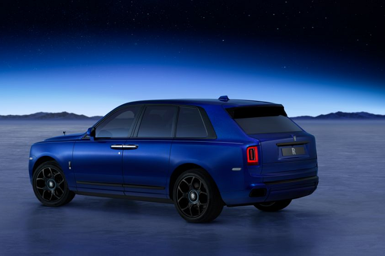 Rolls-Royce ra mat bo suu tap Black Badge Cullinan “Blue Shadow” sieu sang-Hinh-7
