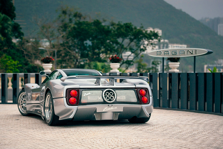 Pagani trung bay 25 sieu xe hypercar, ky niem 25 nam hoat dong-Hinh-2