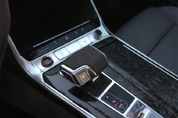 Audi RS6 sedan do tu A6 nguyen ban manh hon ca BMW M5 CS-Hinh-5